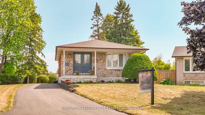 Photo de la propriété:  529 Carman Court  ON L1H 6K5 
