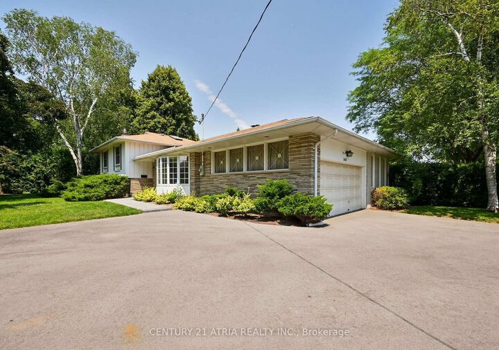 Property Photo:  1441 Clarkson Road N Upper Level  ON L5J 2W7 