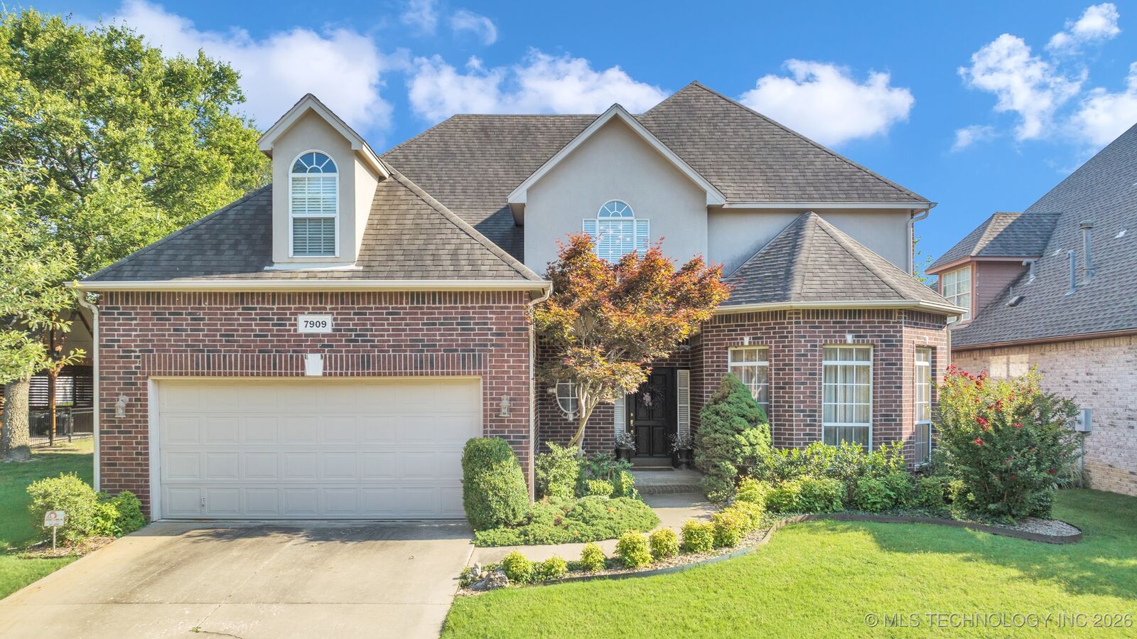 Property Photo:  7909 E Freeport Place  OK 74014 