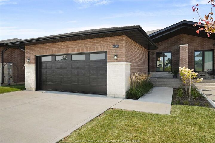 Property Photo:  592 Lily Mac Boulevard  ON N6E 3N7 