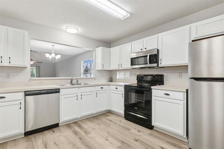 Property Photo:  96473 Starfish Drive  FL 32097 