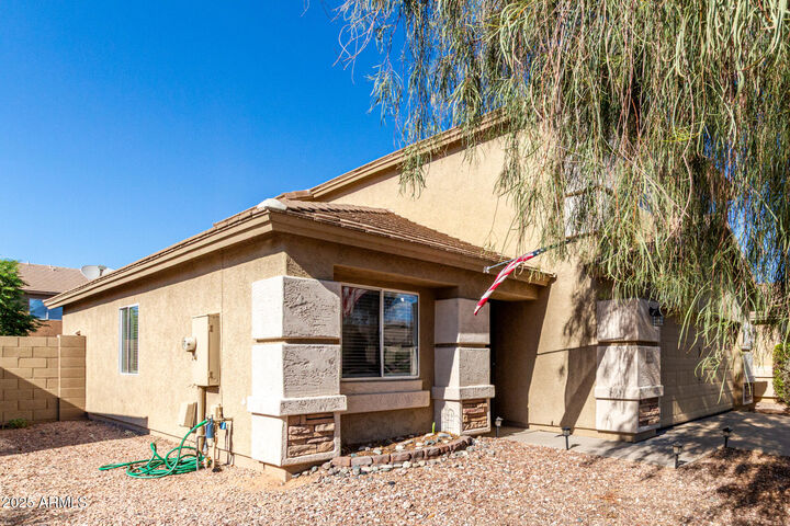 Property Photo: 2770 E Mineral Park Road AZ 85143