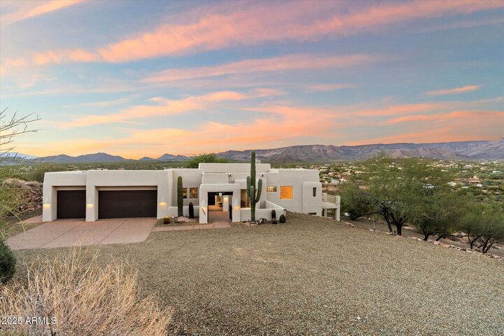 Property Photo:  43908 N 10th Street  AZ 85087