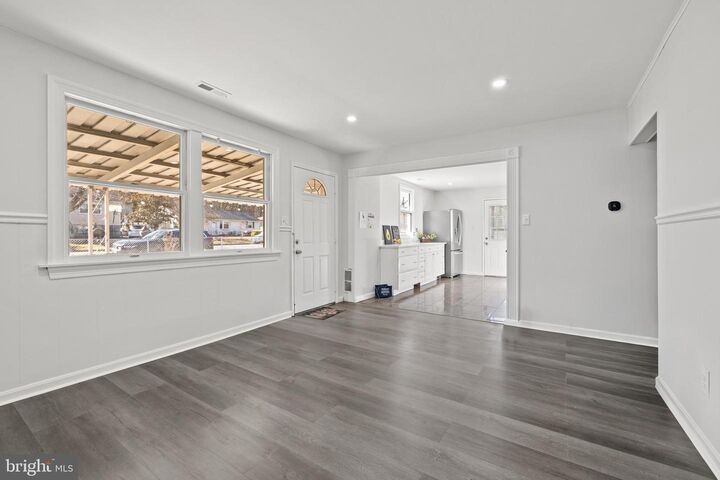 Property Photo:  3900 Elmwood Drive  VA 22303 