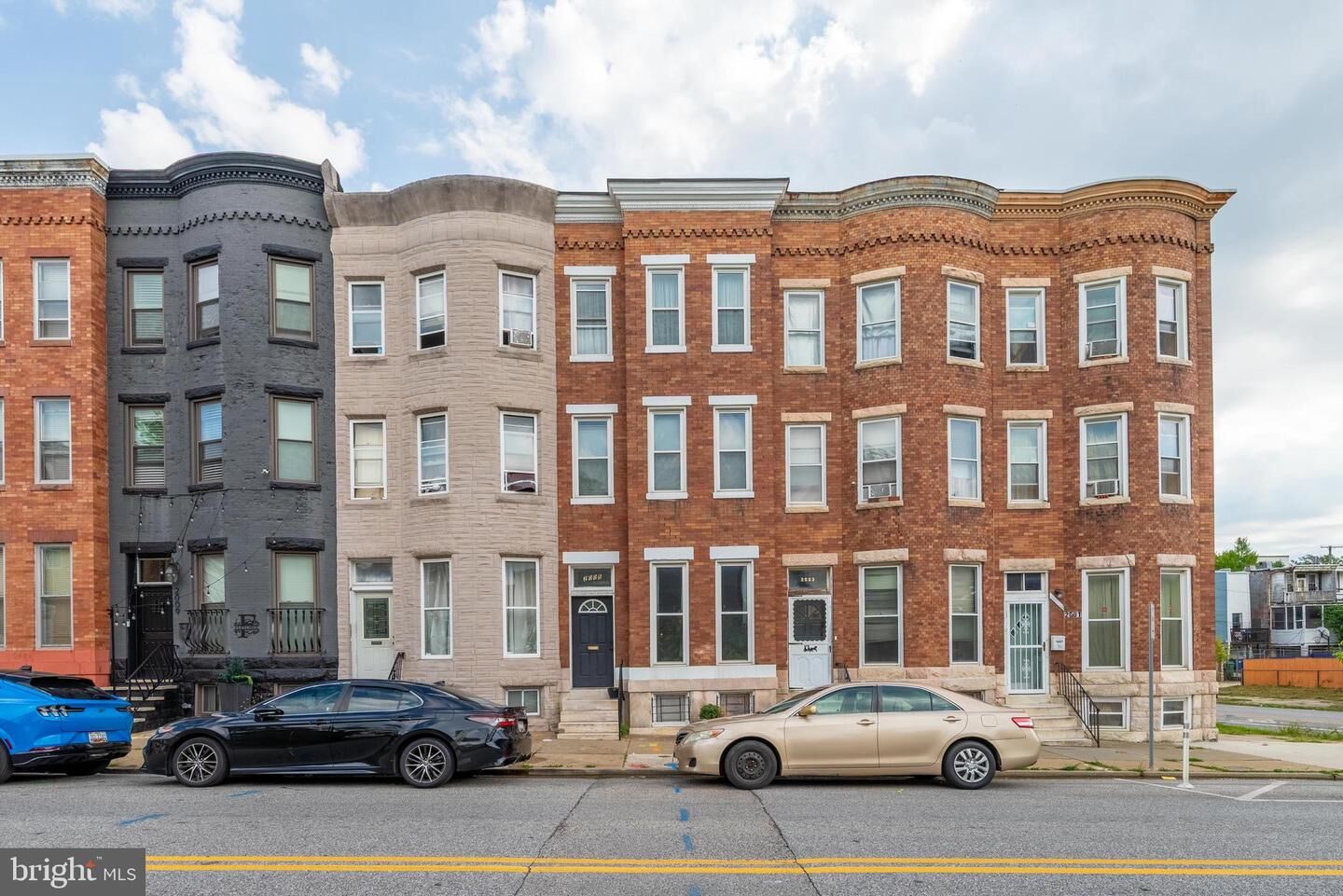 Property Photo: 2005 Homewood Avenue MD 21218