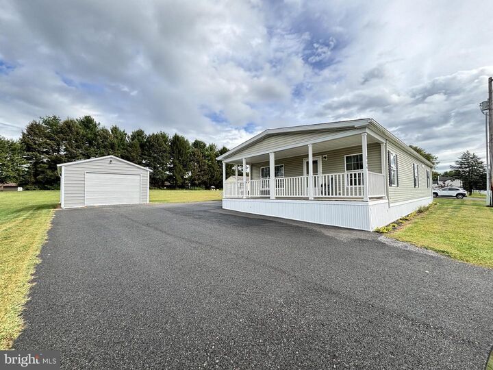 Property Photo:  334 Old Topton Road  PA 19539 