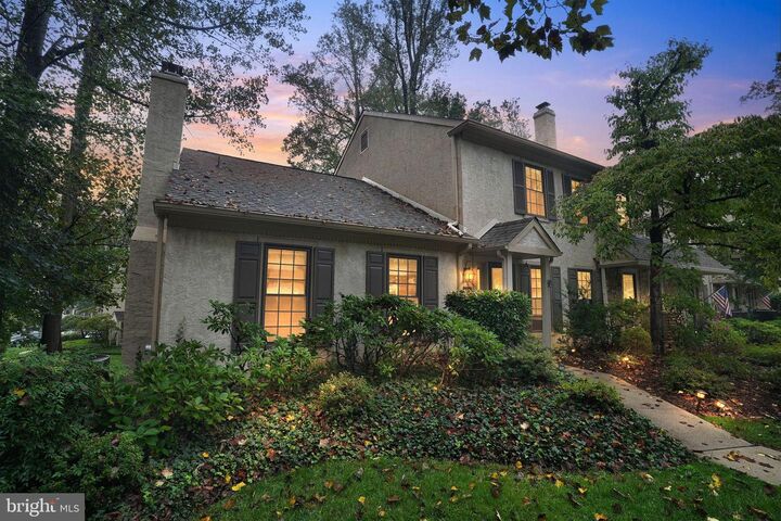 Property Photo:  1101 Weatherstone Drive 1101  PA 19301 
