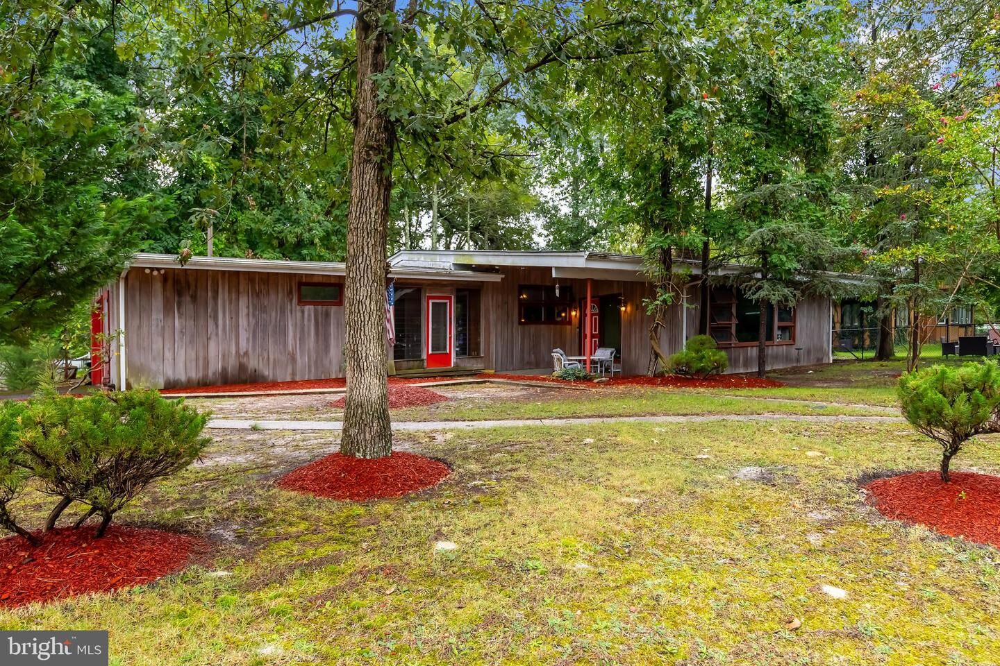 Property Photo:  1502 S Lakeshore Drive  NJ 08015 