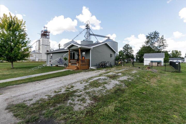 Property Photo: 211 2nd Street IA 50105