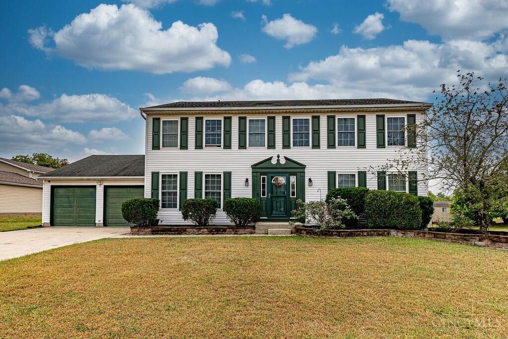 Property Photo:  213 Heathrow Court  OH 45013 