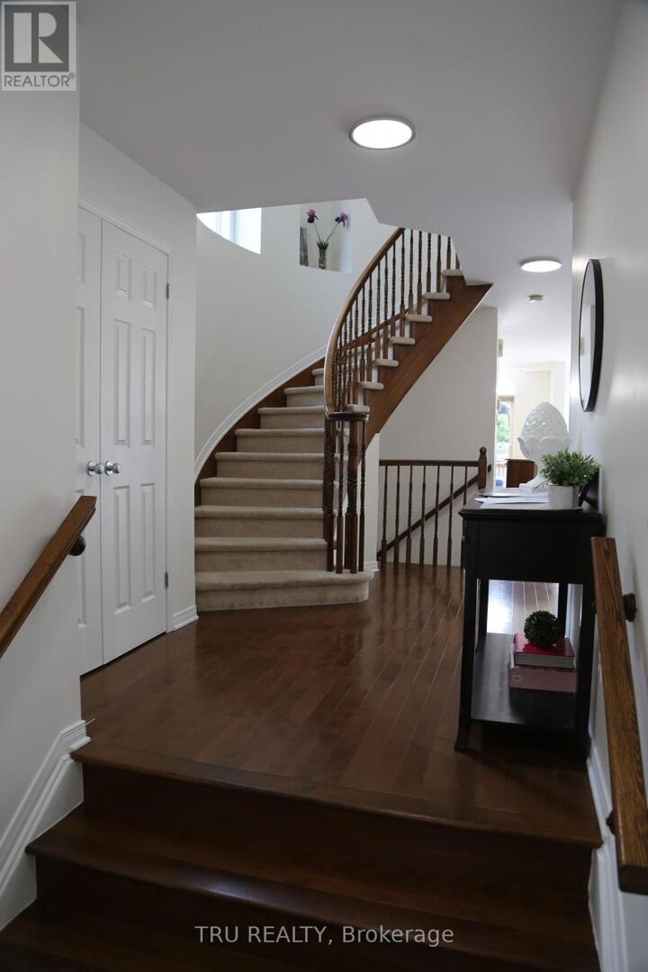 Property Photo:  217 Sorento Street  ON K2J 0B6 