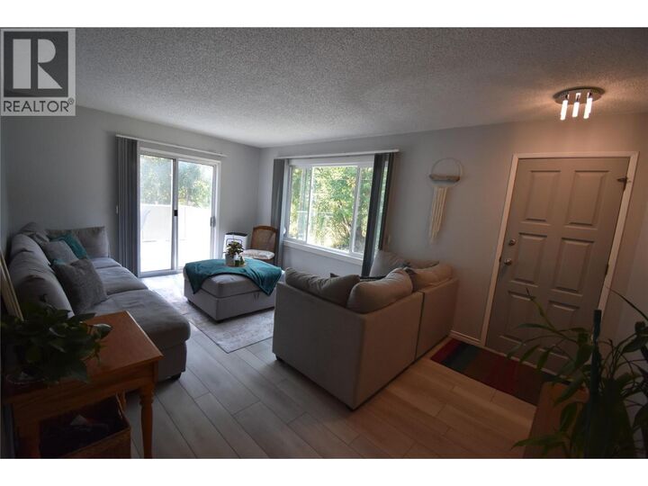 Property Photo:  819 8th Avenue  BC V1N 1P2 