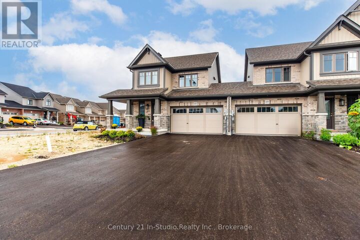 Property Photo:  117 Fitzgerald Street  ON N0C 1H0 