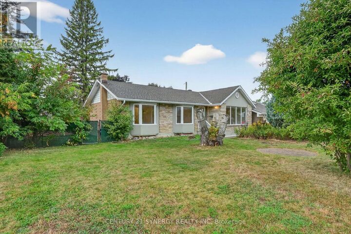 Property Photo:  10 Pritchard Drive  ON K2G 1B3 