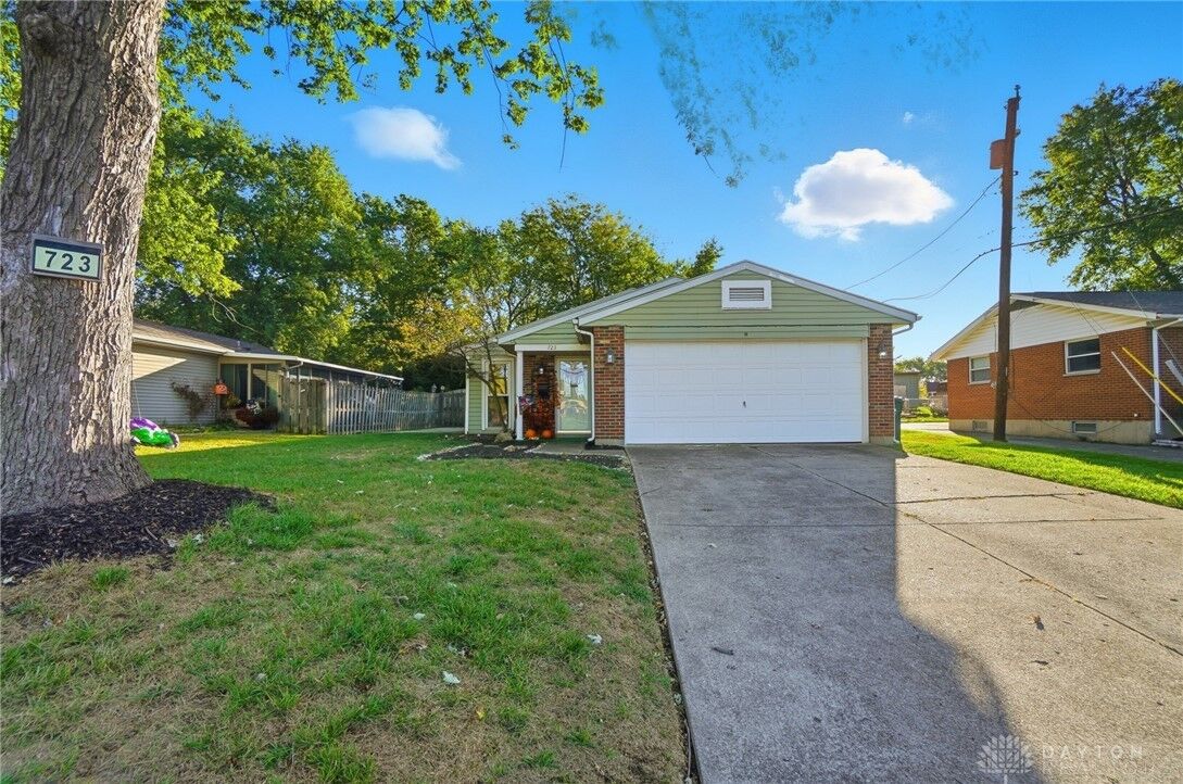 Property Photo:  723 Jackson Lane  OH 45044 