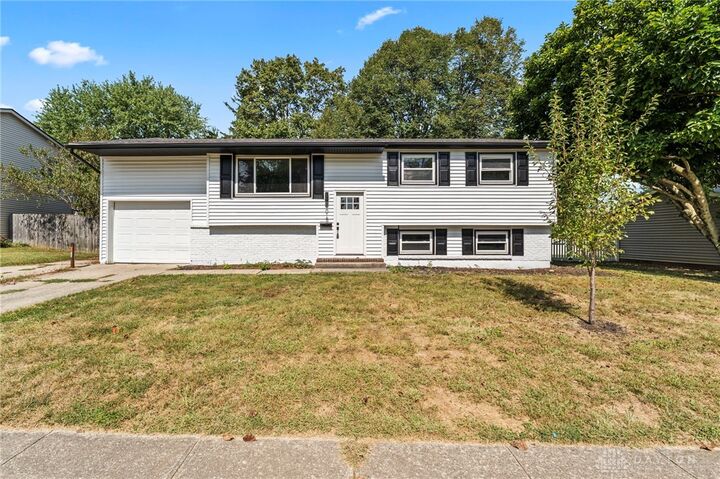 Property Photo: 1015 Van Arden Drive OH 45377