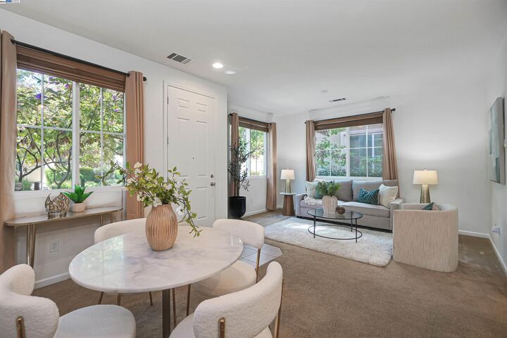 Property Photo: 1110 Red Wing Dr CA 94541