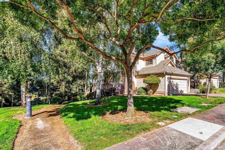 Property Photo: 23661 Glenbrook Lane CA 94541