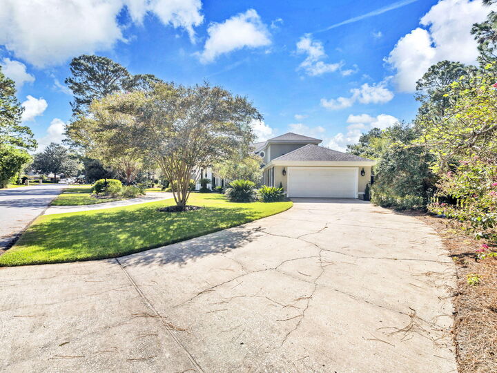 Property Photo: 170 Baywind Drive FL 32578