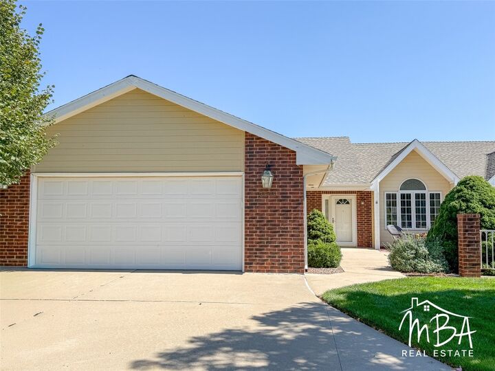 Property Photo: 2808 N Broadmoor Place KS 67846