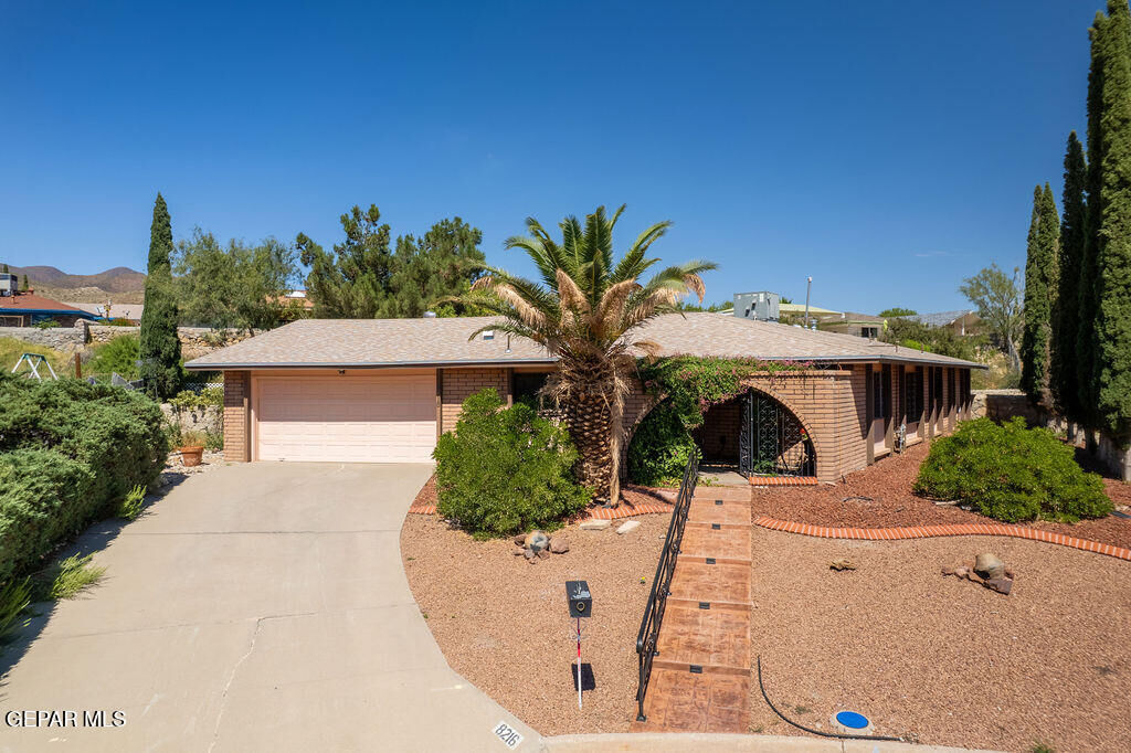 Property Photo: 8216 Antero Place TX 79904