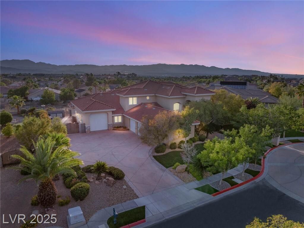 Property Photo: 1383 Opal Valley Street NV 89052