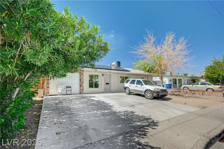 Property Photo: 2821 Bassler Street NV 89030
