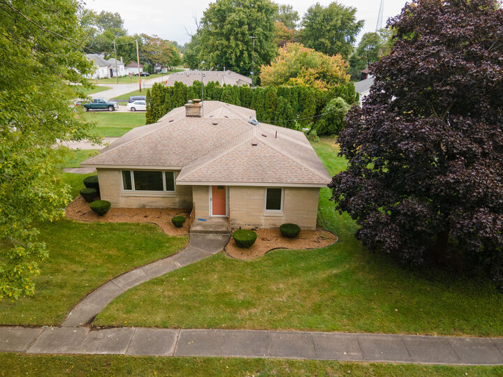 Property Photo:  601 E Main Street  IN 46348 