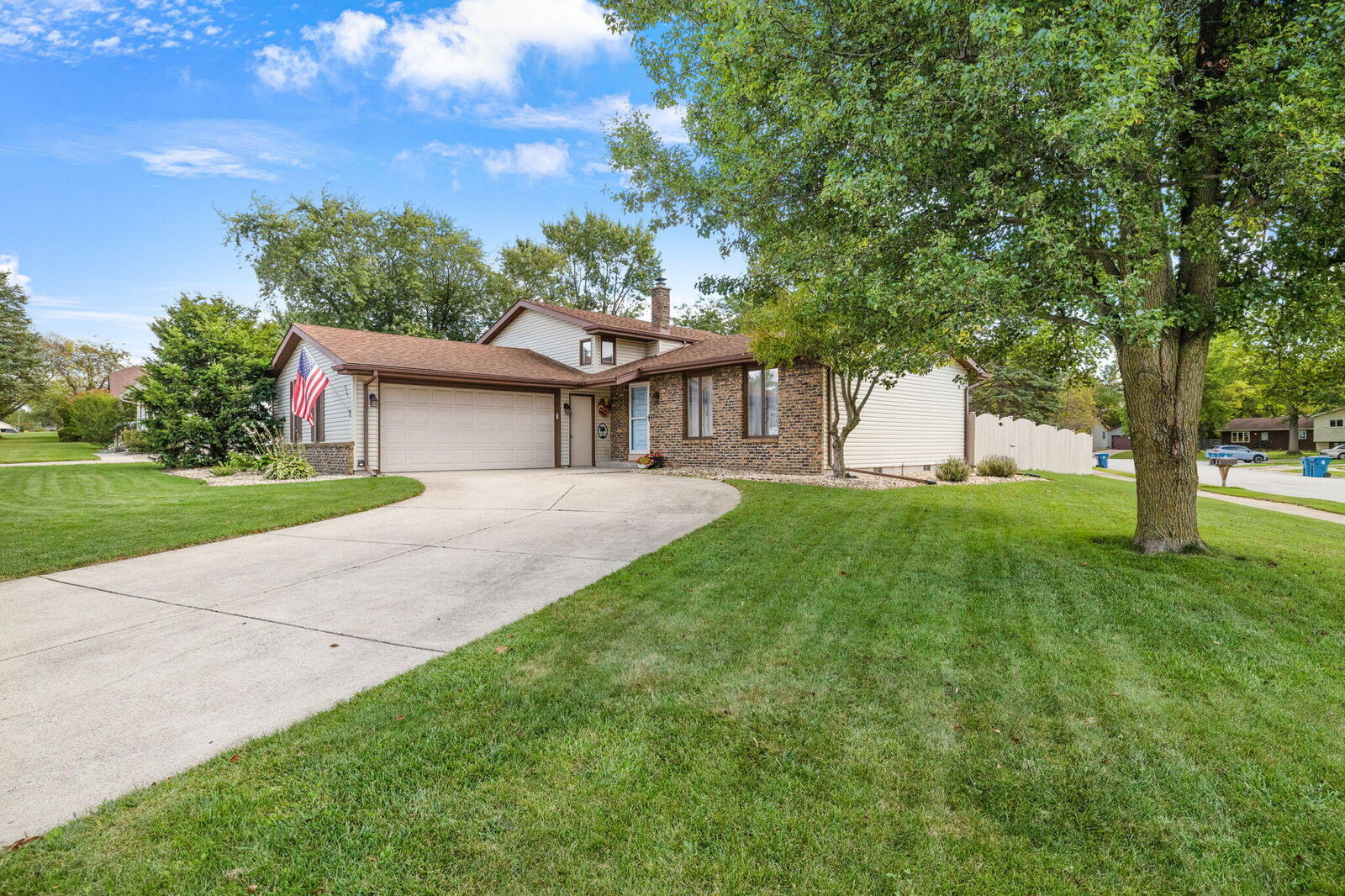 Property Photo:  637 Kathleen Drive  IN 46375 
