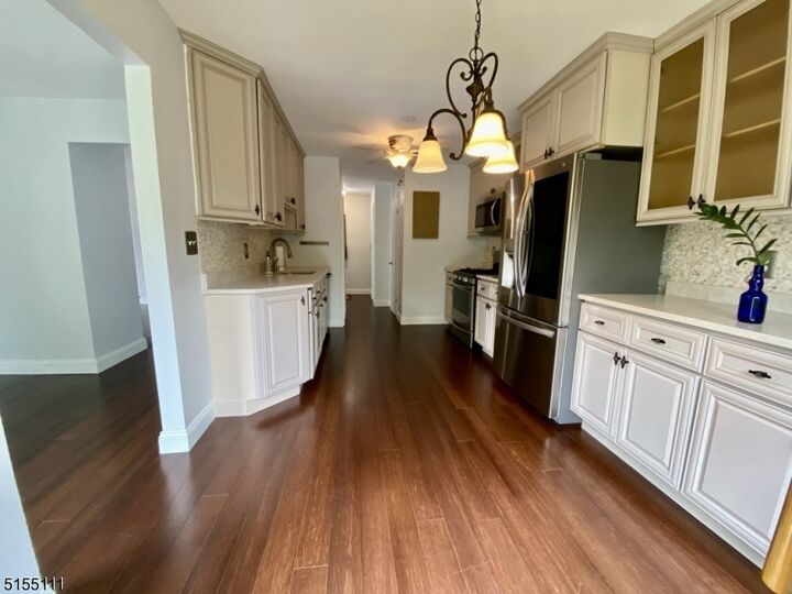 Property Photo:  2605 Hemlock Pl Ondo  NJ 07920 