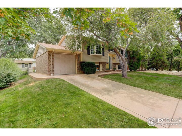 Property Photo: 1327 Brookfield Dr CO 80501