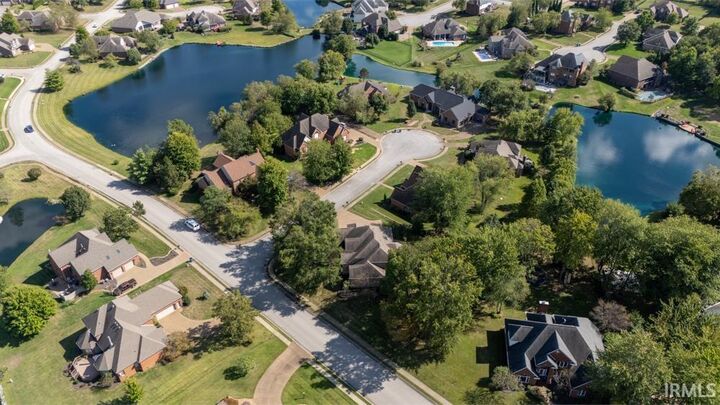 Property Photo:  2055 Claybrook Court  IN 47630 
