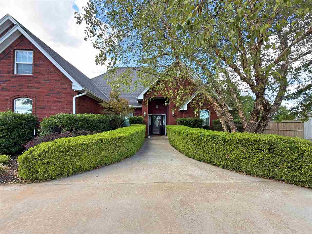 Property Photo: 27 NW Sandy Trail Ln OK 73505