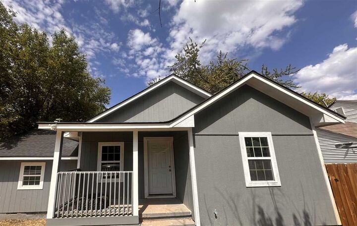 305 SW J Ave  Lawton OK 73501 photo