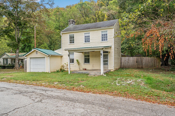 Property Photo:  40 Old Clifton Road  KY 40383