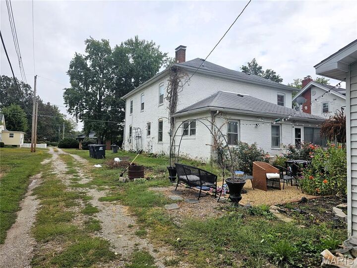Property Photo: 632 Jefferson Street IL 62049