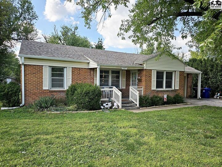 Property Photo:  1109 N. Wheeler St  KS 67460 