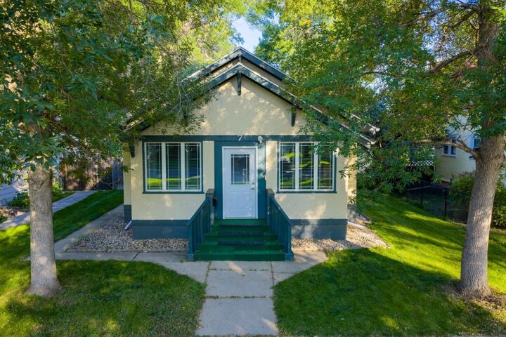 7 Shirley Ct.  Minot ND 58703 photo