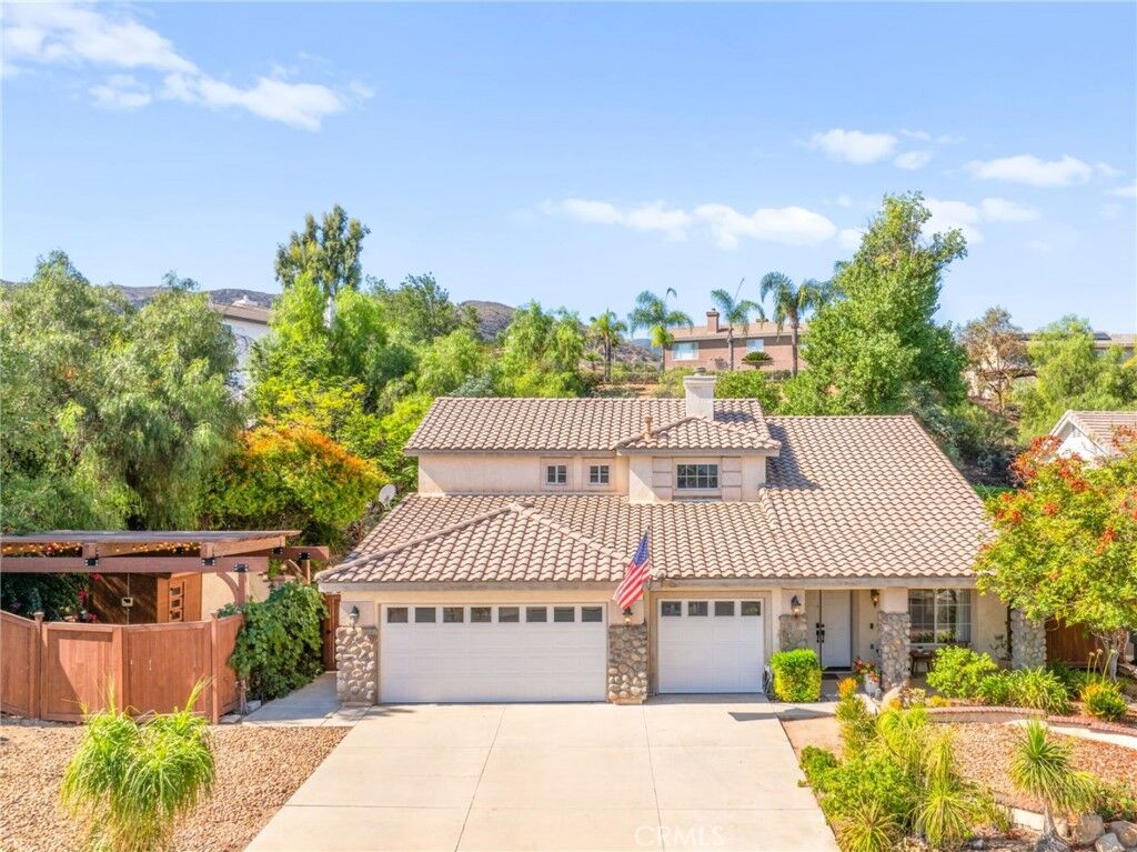 Property Photo:  27569 Hopi Springs  CA 92883 