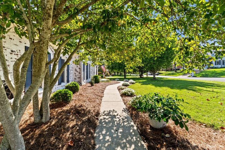 Property Photo:  1802 Somerset Dr  TN 37129 