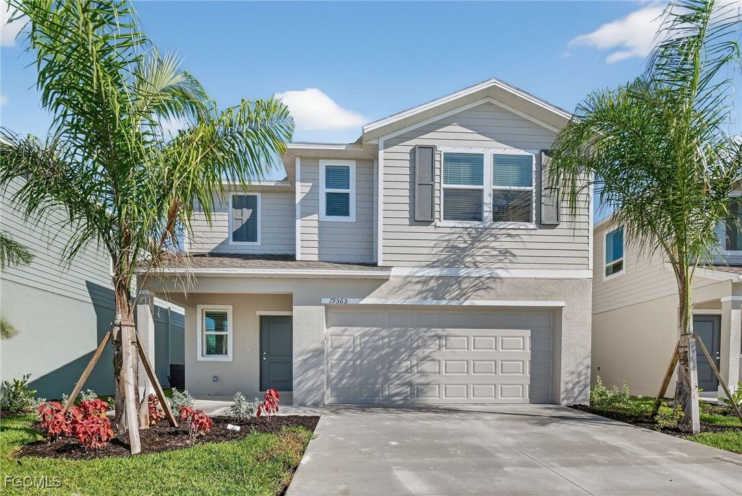 Property Photo:  19565 Fairhill Court  FL 33974 