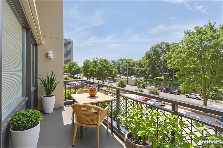 Property Photo: 4 Horizon #416 NJ 07024