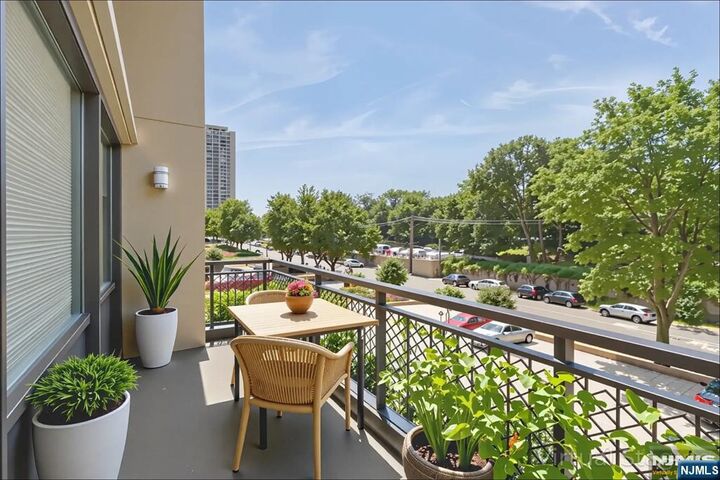 Property Photo: 4 Horizon #416 NJ 07024