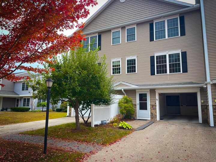 Property Photo:  302 Southfield Lane  NH 03458 