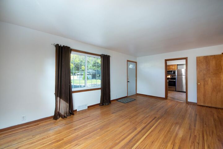 Property Photo: 130 Dillon Avenue MN 56001