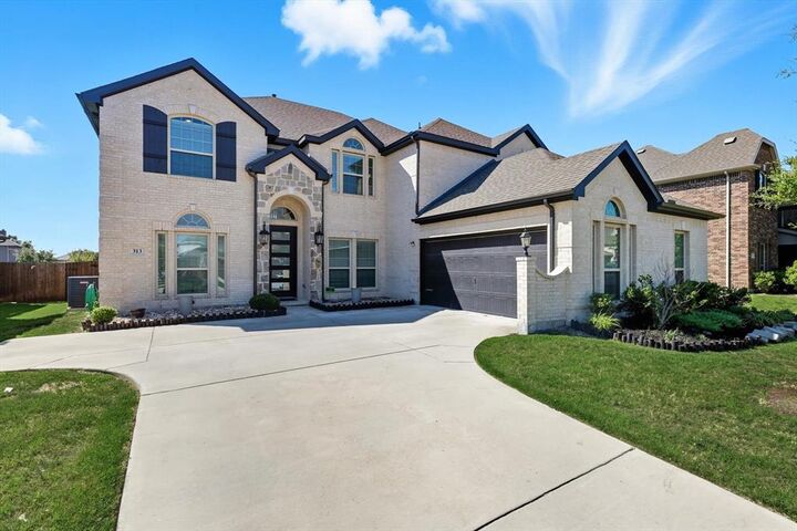 Property Photo: 313 Micco Lane TX 75087