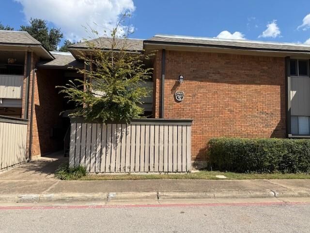 Property Photo:  2805 Lineville Drive 203  TX 75234 