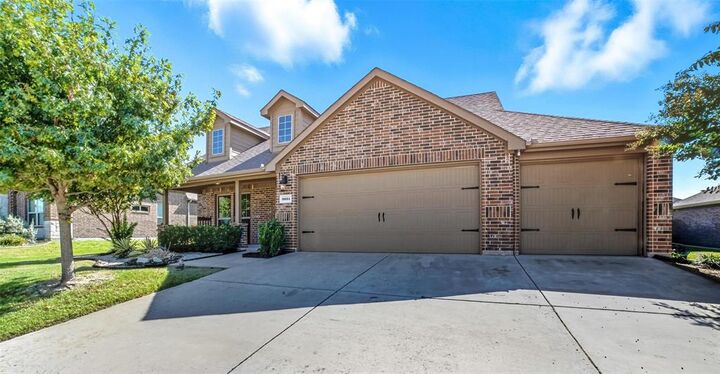 Property Photo: 3031 Lily Lane TX 75126