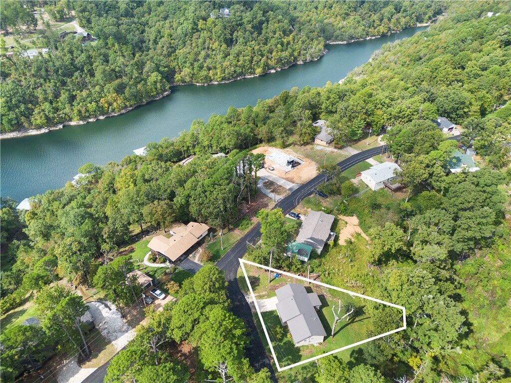 Property Photo:  8572 Spruce Circle  AR 72756 