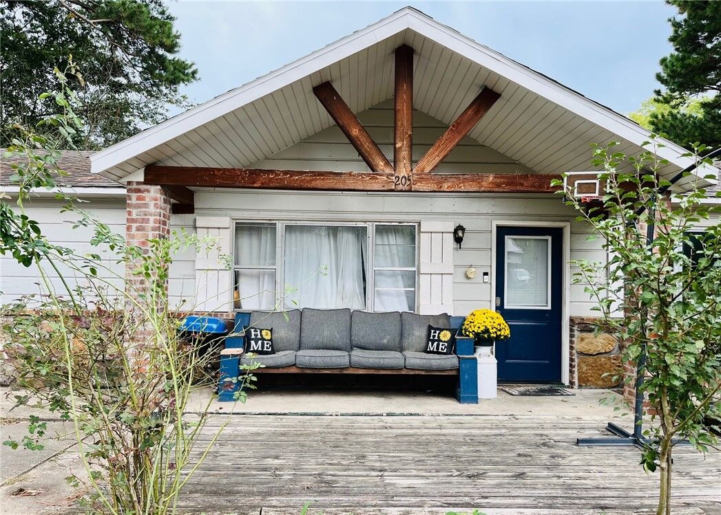 Property Photo:  205 Cherry Lane  AR 72740 
